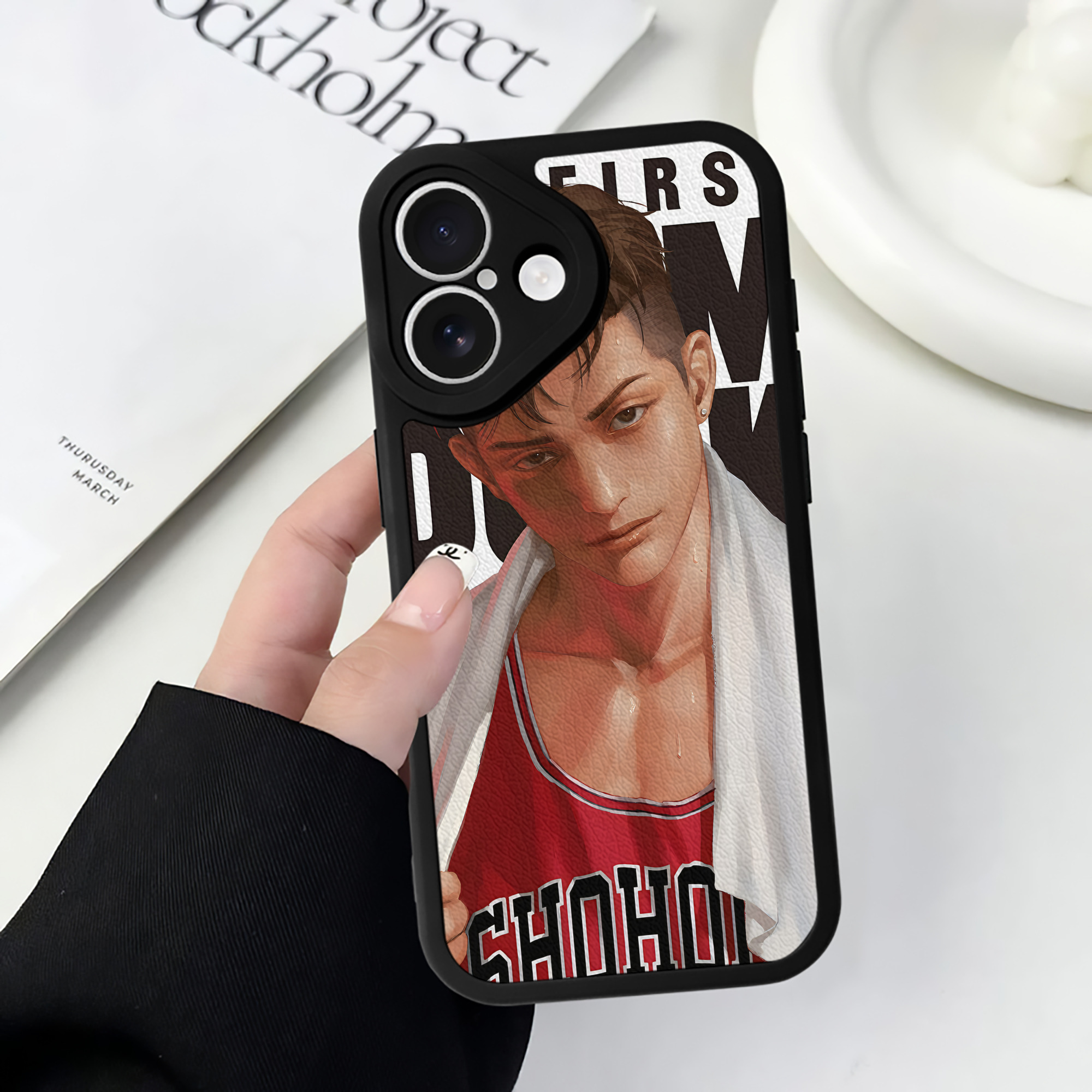 （画像用） SLAM DUNK／スラムダンク 【iPhone 16シリーズ対応】シリコンスマホケース（レザー調） 材質：シリコン